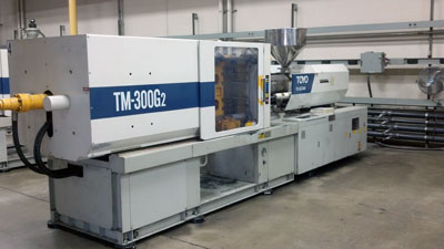 1995 Toyo TM-300G2 Used Injection Molding Machine